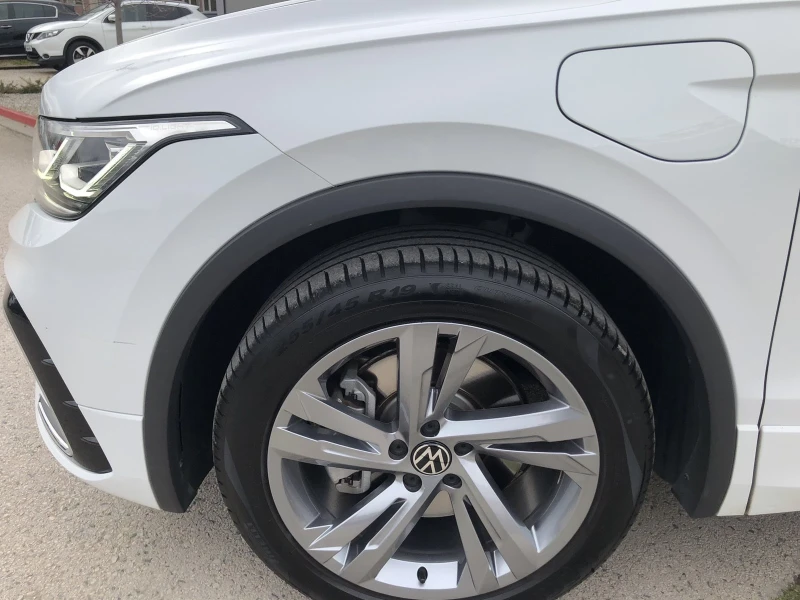 VW Tiguan R-Line Hybrid, снимка 17 - Автомобили и джипове - 50638061