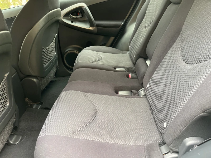 Toyota Rav4 2.2D4D#136KC#4X4#196887KM!, снимка 7 - Автомобили и джипове - 52539431