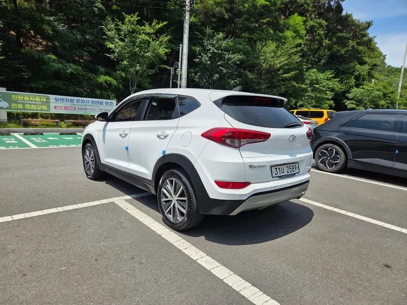Hyundai Tucson 2.0 - САМО 30% АВАНС, снимка 5 - Автомобили и джипове - 56065945