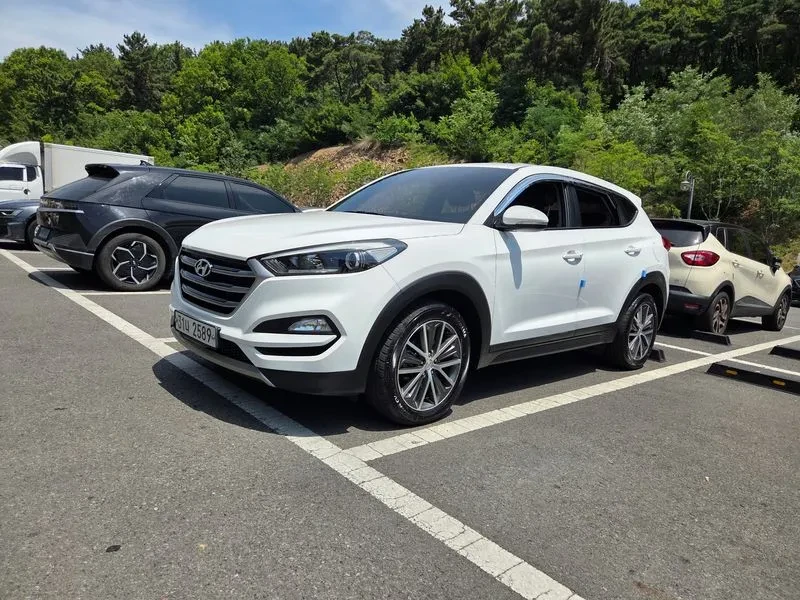Hyundai Tucson 2.0 - САМО 30% АВАНС