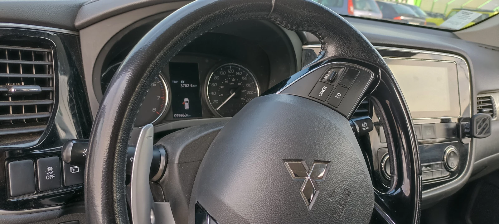 Mitsubishi Outlander 3.0 V6 - изображение 9