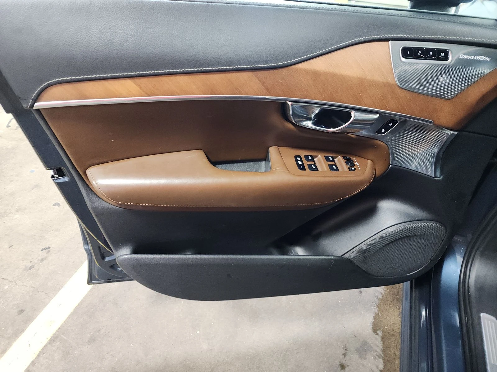 Volvo Xc90 INSCRIPTION Обдух* Bowers&Wilkins* 360* Дистроник* - изображение 7
