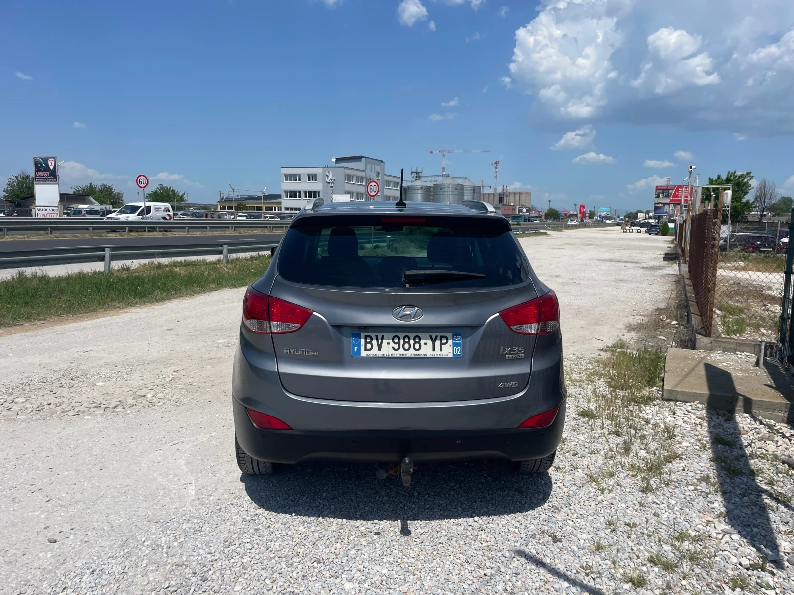 Hyundai IX35, снимка 3 - Автомобили и джипове - 54699656