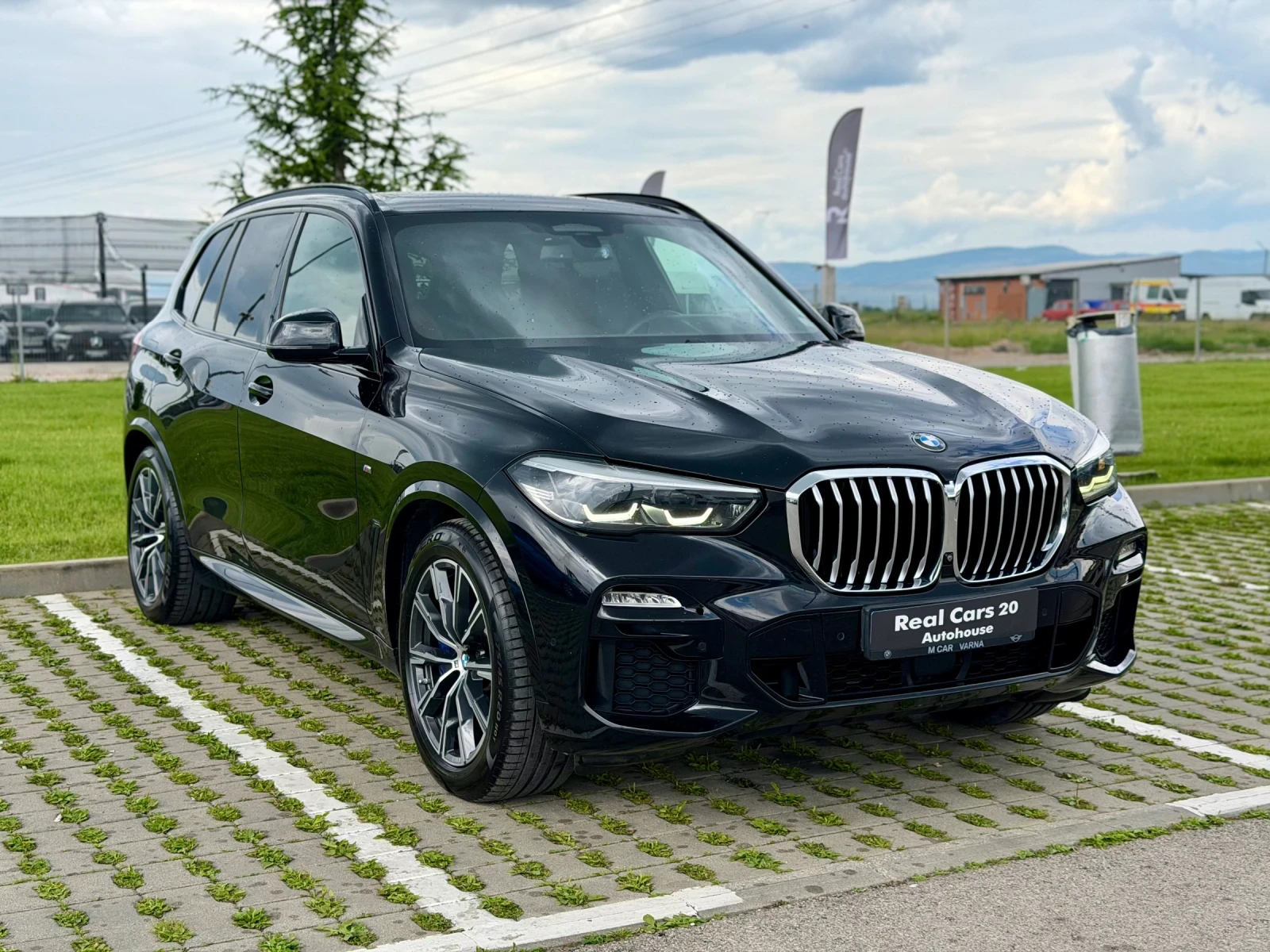 BMW X5 * xDrive* 30d* M-pack* H&K* MagicSky* 360* HUD* , снимка 3 - Автомобили и джипове - 54739976