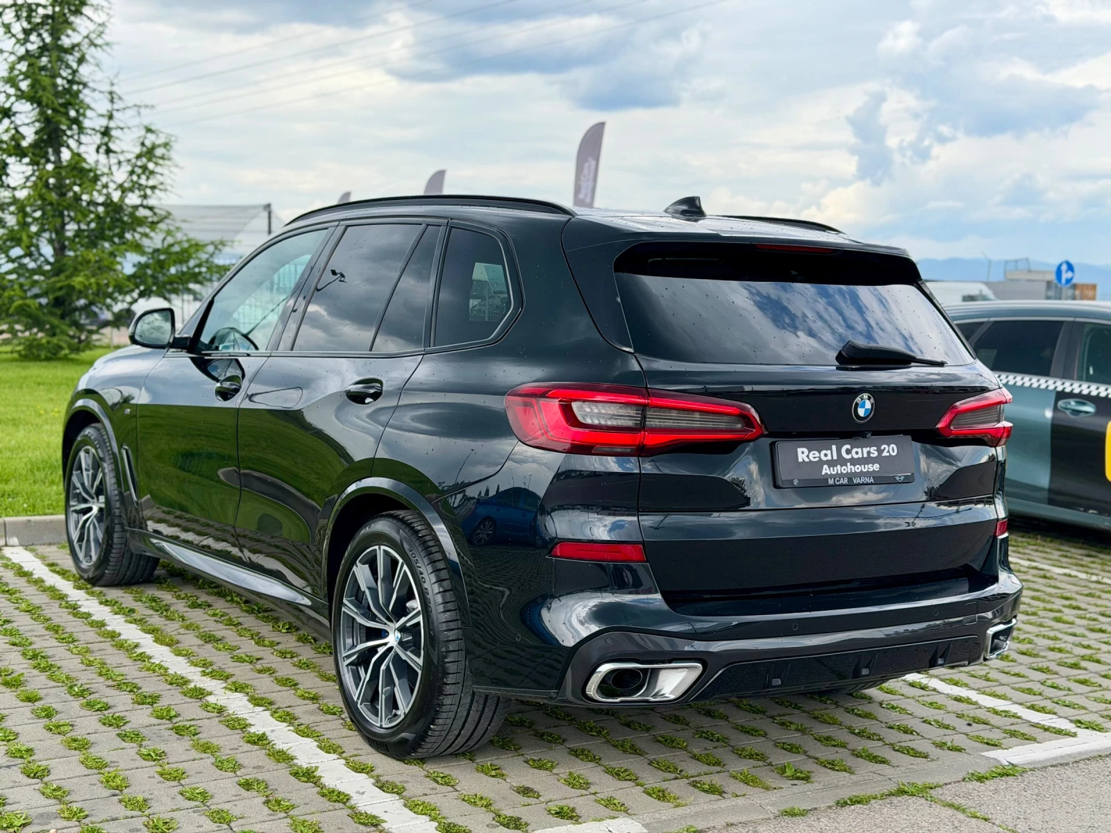 BMW X5 * xDrive* 30d* M-pack* H&K* MagicSky* 360* HUD* , снимка 6 - Автомобили и джипове - 54739976