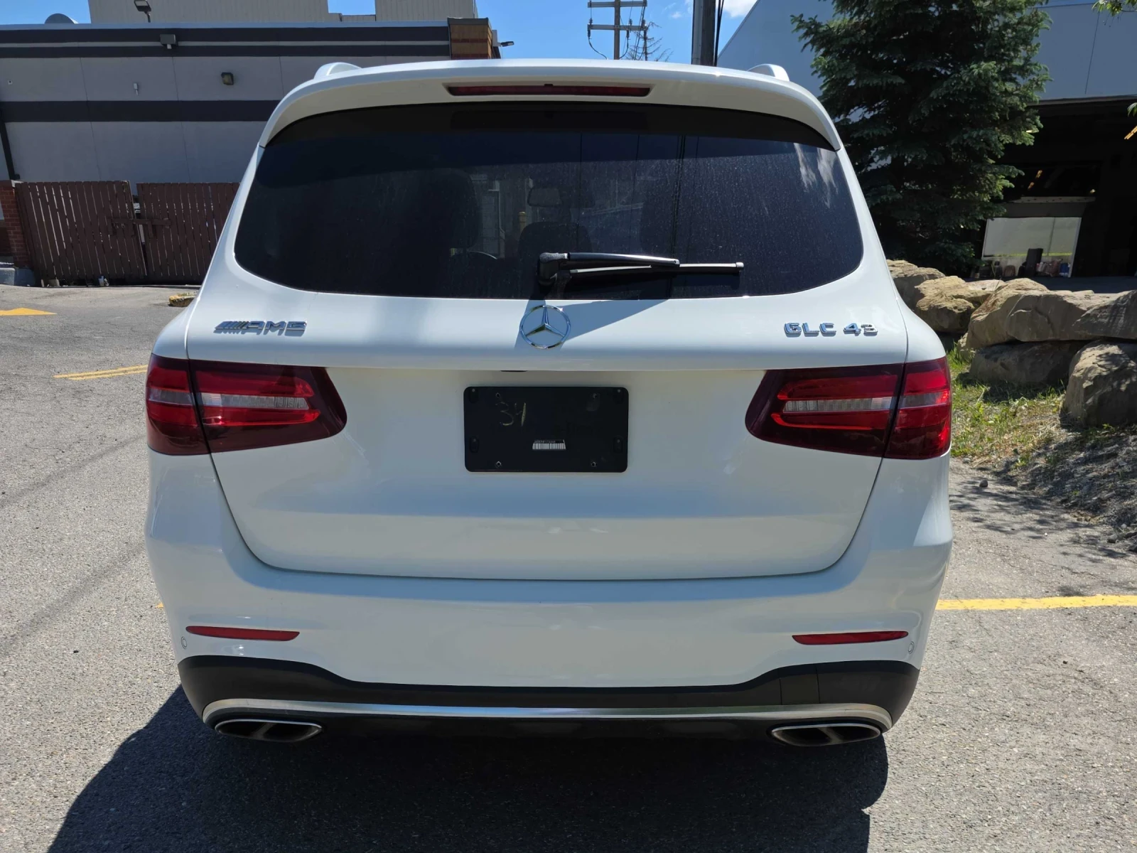 Mercedes-Benz GLC 43 AMG ПОДГРЕВ * ПАНОРАМА * МЕМОРИ * CAR FAX * , снимка 2 - Автомобили и джипове - 55133374