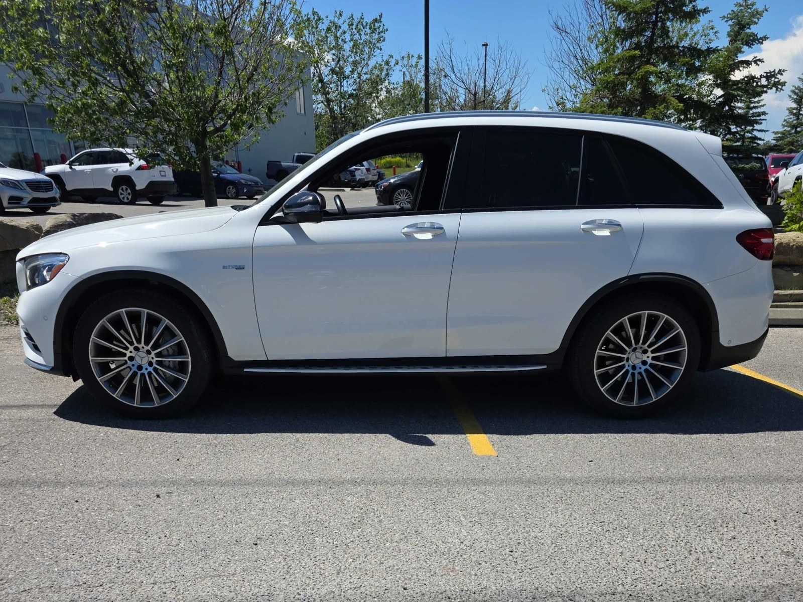 Mercedes-Benz GLC 43 AMG ПОДГРЕВ * ПАНОРАМА * МЕМОРИ * CAR FAX * , снимка 4 - Автомобили и джипове - 55133374