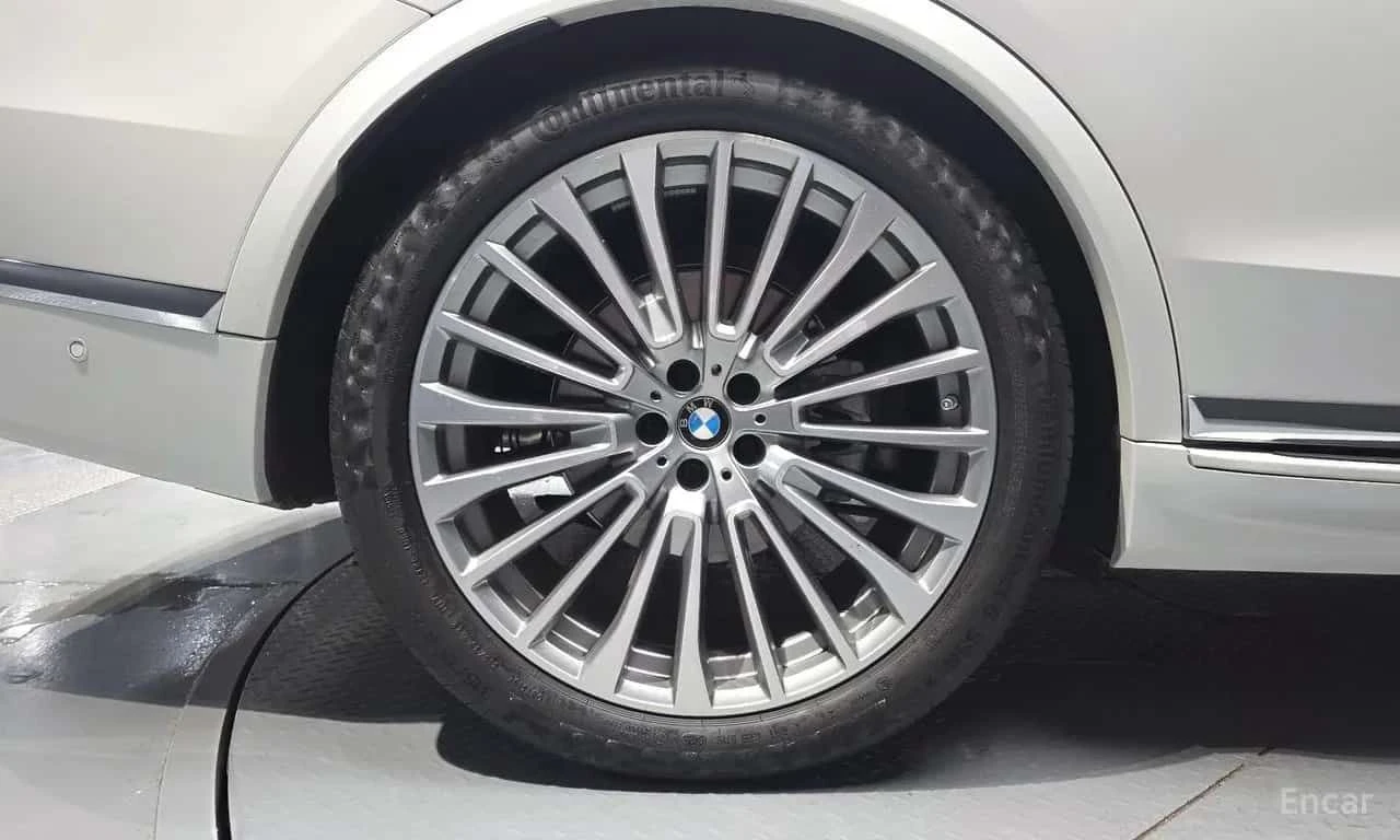 BMW X7  xDrive 40i Design Pure Excellence 7 Seater , снимка 5 - Автомобили и джипове - 55586802
