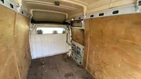 Renault Master 2.5 dci maskot, снимка 10