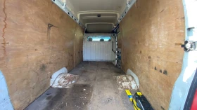 Renault Master 2.5 dci maskot, снимка 12