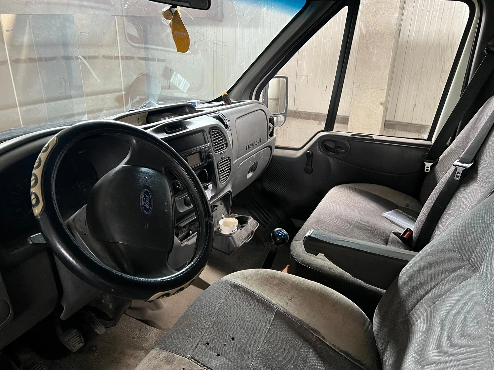 Ford Transit 2, 4D 66kw - изображение 8