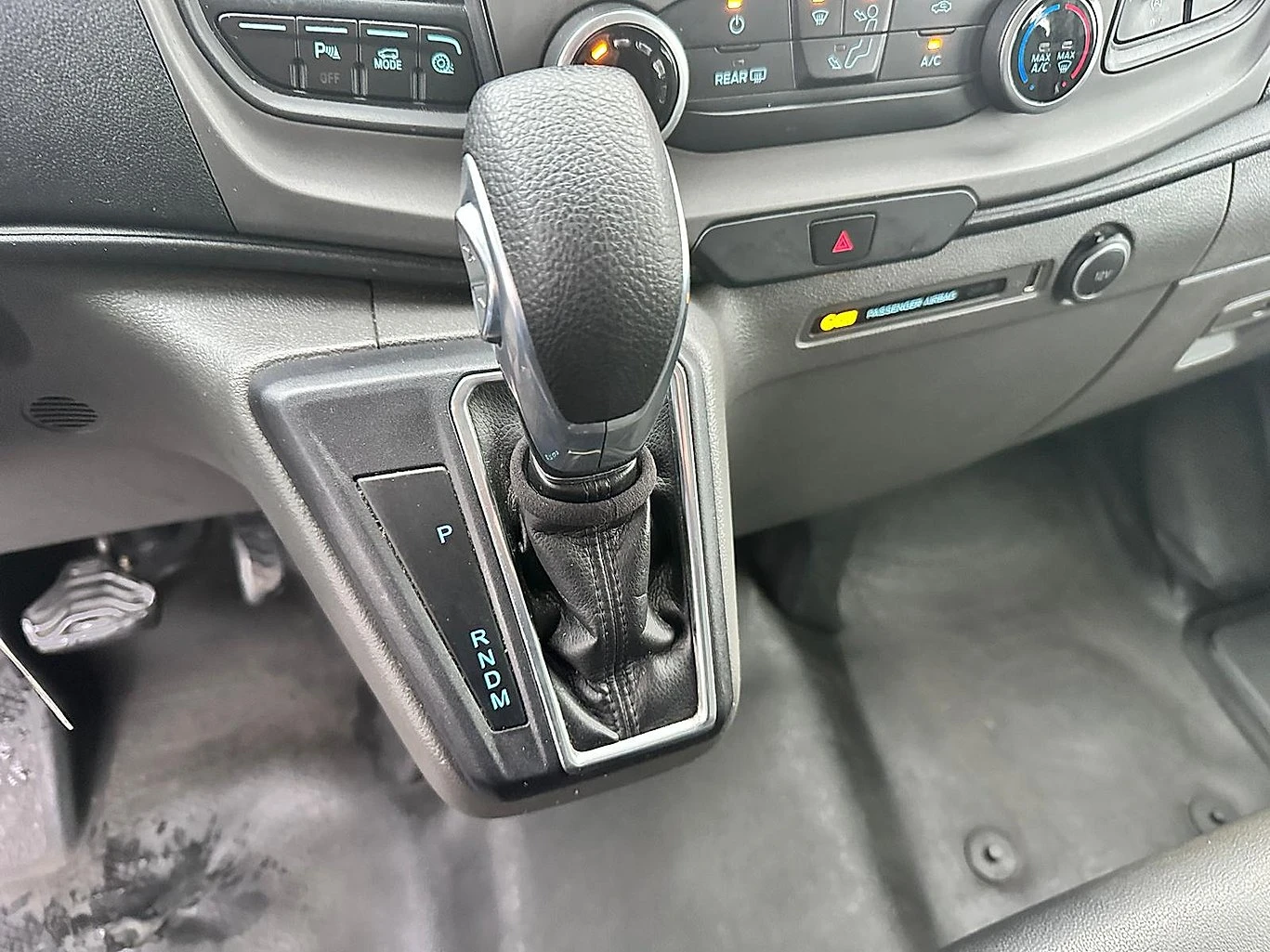 Ford Transit Custom 2.0 ТDCI AUTOMAT 8+ 1, снимка 6 - Бусове и автобуси - 53748395