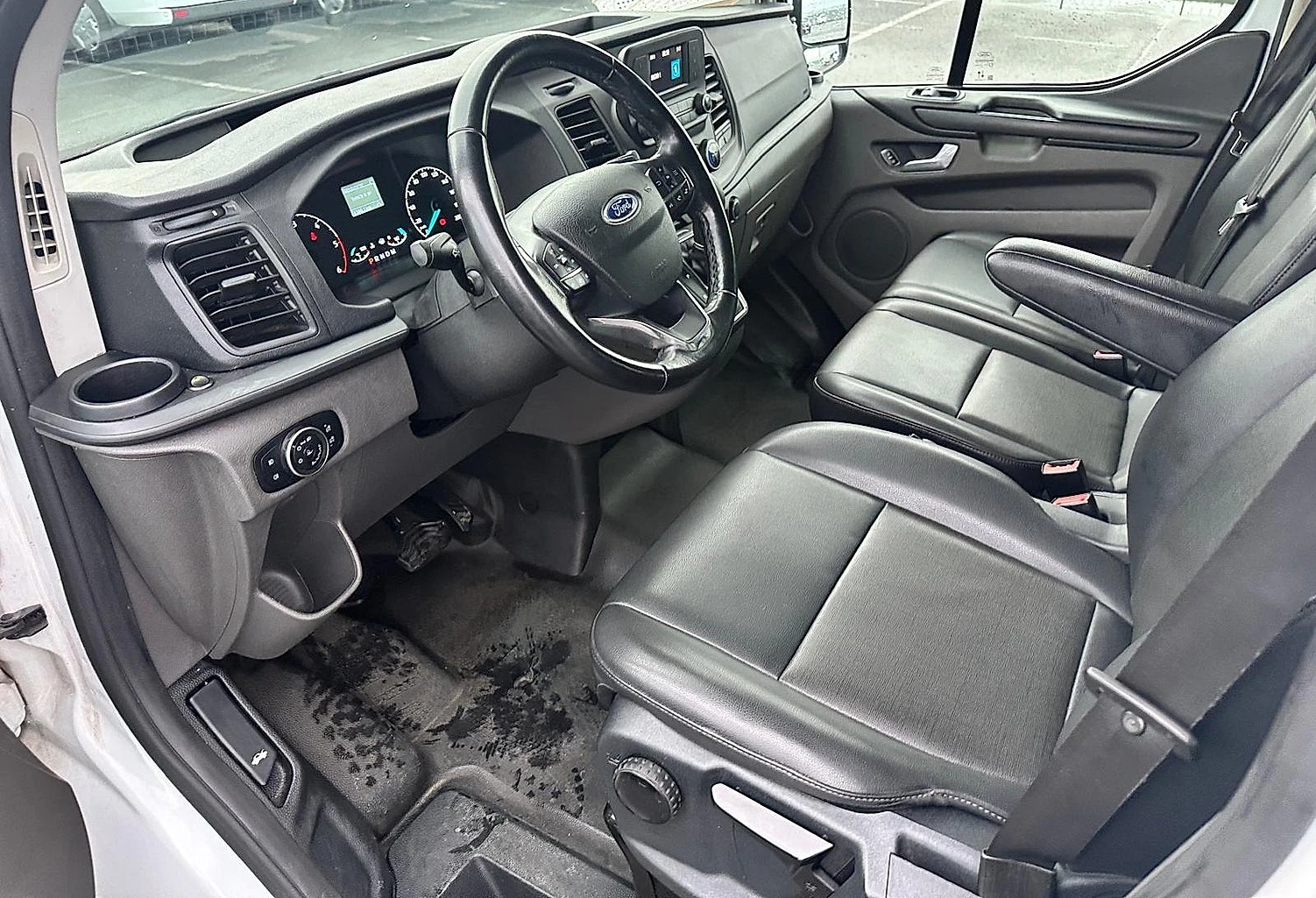 Ford Transit Custom 2.0 ТDCI AUTOMAT 8+ 1, снимка 5 - Бусове и автобуси - 53748395