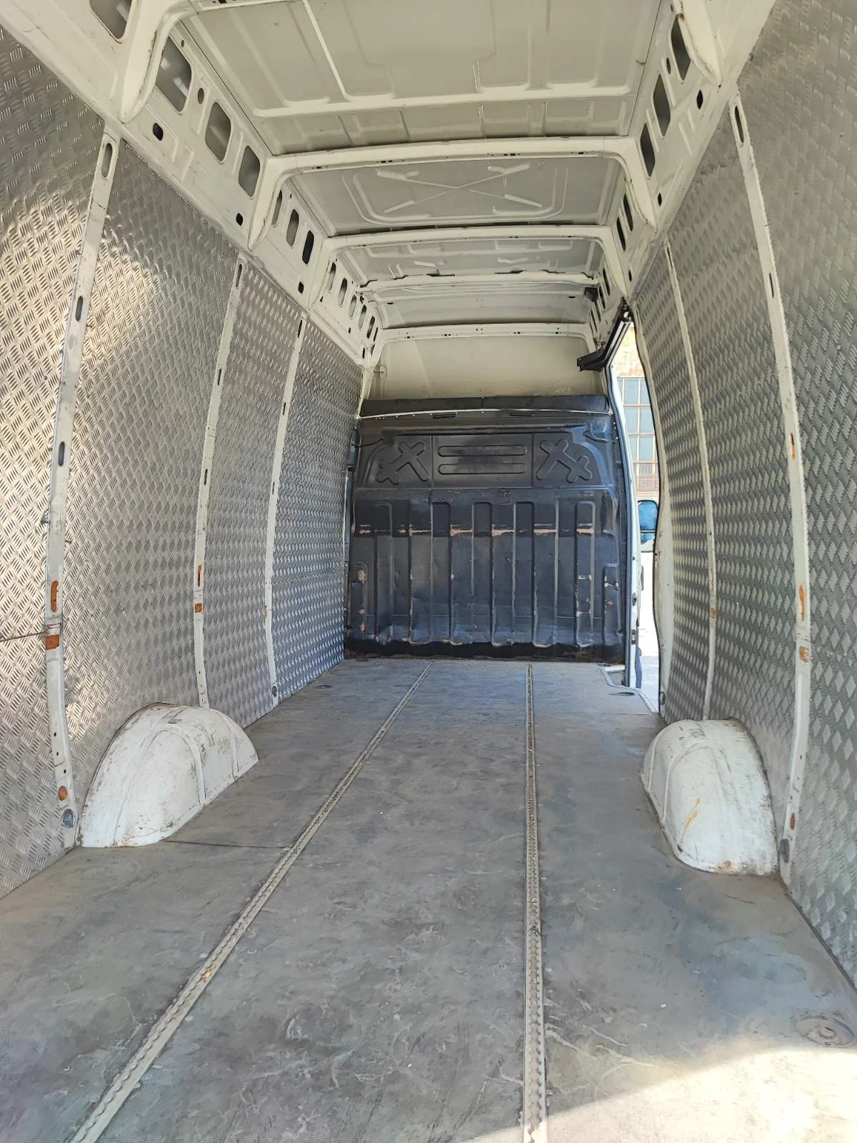 Iveco 35c15 23.00 146���� | Mobile.bg � ����������� 14