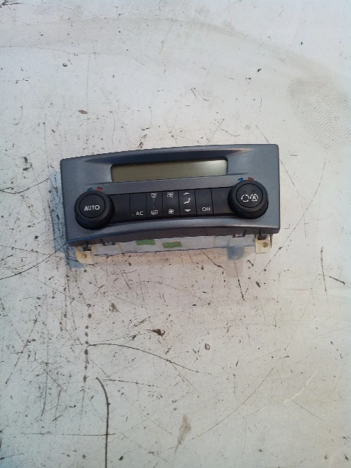 Управление климатроник за Рено Лагуна 2.2DCI