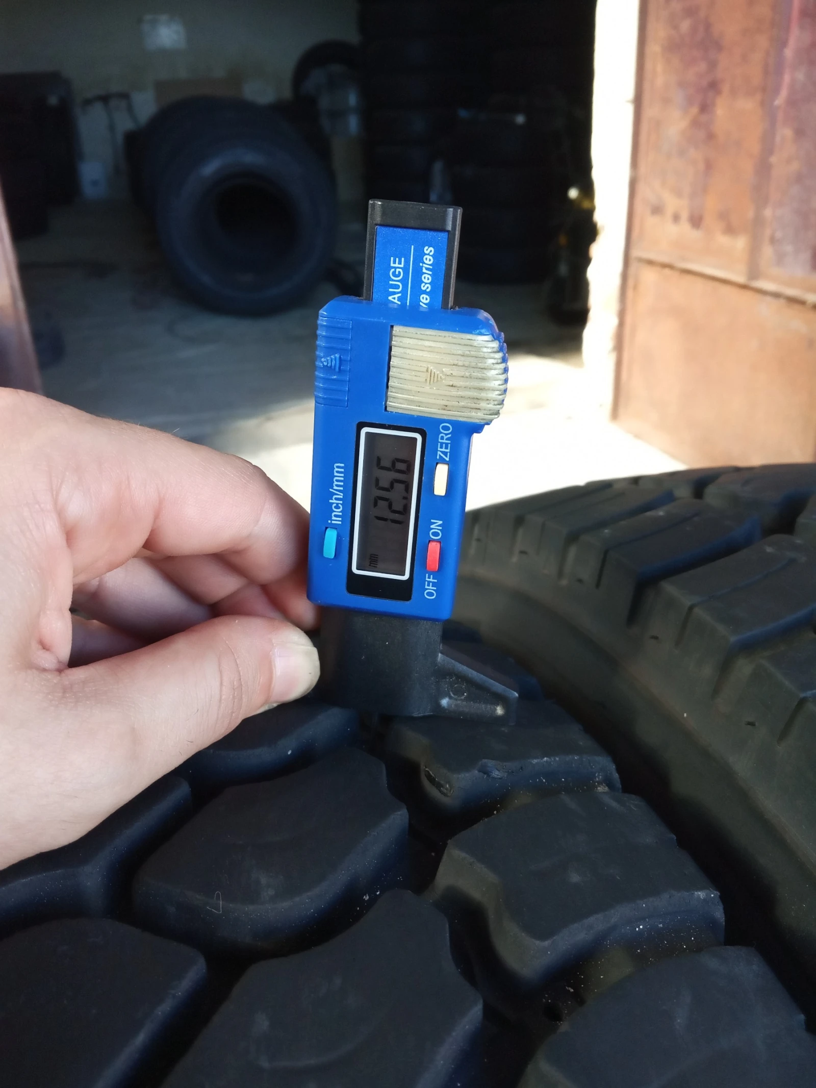 ���� 215/75R17.5 | Mobile.bg � ����������� 4