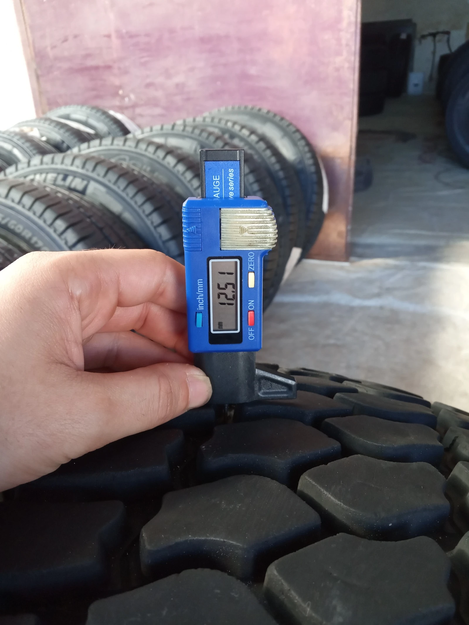 ���� 215/75R17.5 | Mobile.bg � ����������� 3