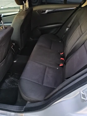 Mercedes-Benz C 200, снимка 9