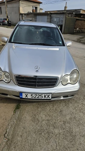 Mercedes-Benz C 180, снимка 1