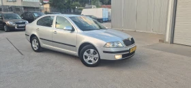 Skoda Octavia 1.6FSI-115к.с.* Климатроник* Седан* , снимка 14