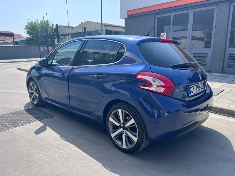 Peugeot 208 1.6 HDI real km, снимка 7 - Автомобили и джипове - 41662273