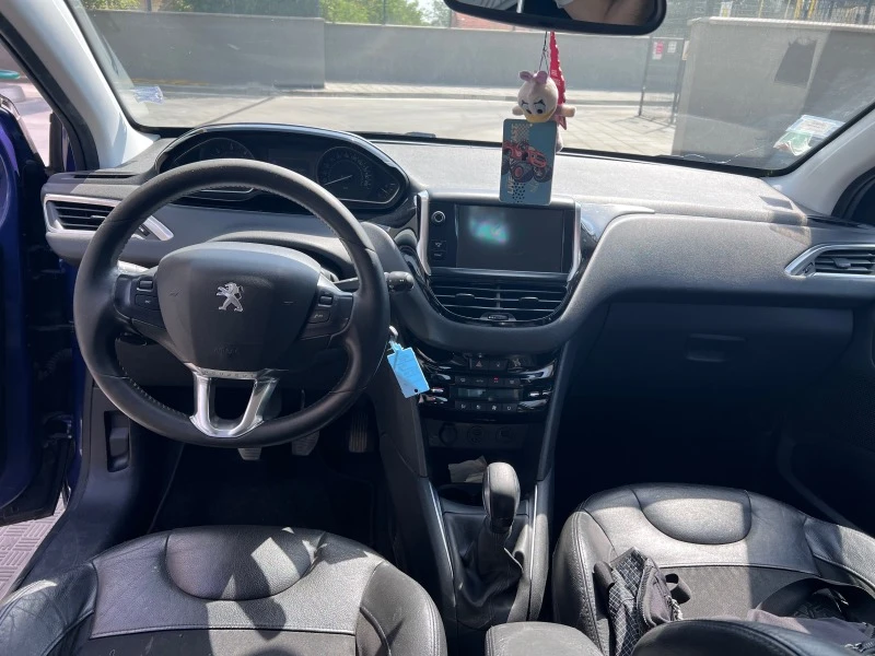 Peugeot 208 1.6 HDI real km, снимка 10 - Автомобили и джипове - 41662273