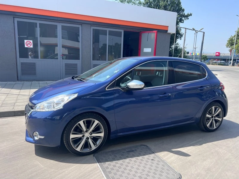 Peugeot 208 1.6 HDI real km, снимка 2 - Автомобили и джипове - 41662273