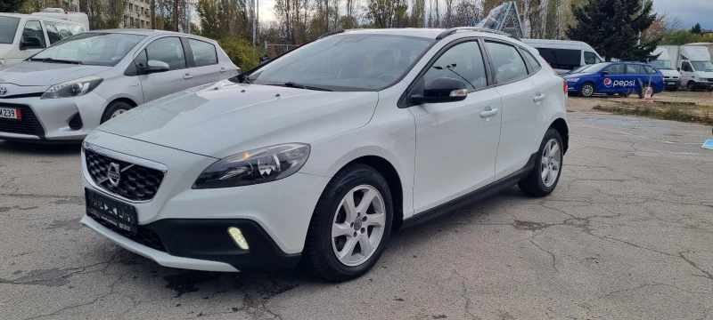 Volvo V40 Cross Country 1.6 D 114k.c UNIKAT ITALIA EURO 5B, снимка 3 - Автомобили и джипове - 43049522