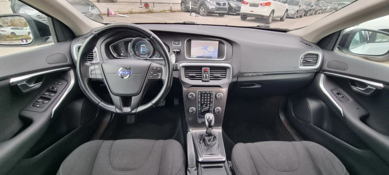 Volvo V40 Cross Country 1.6 D 114k.c UNIKAT ITALIA EURO 5B, снимка 11 - Автомобили и джипове - 43049522