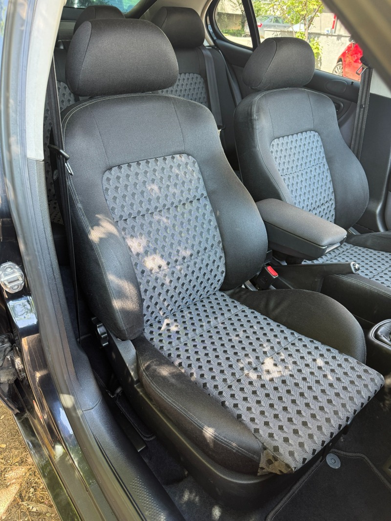 Seat Leon 1.8T LPG 180 6ck. , снимка 11 - Автомобили и джипове - 45270303