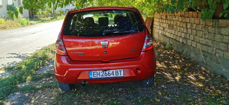 Dacia Sandero 1.6 LPG Laureat, снимка 4 - Автомобили и джипове - 46825982