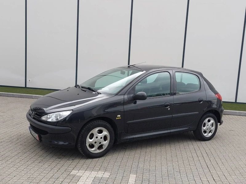 Peugeot 206 1.4HDI(68)* FACELIFT* НОВ ВНОС* , снимка 3 - Автомобили и джипове - 47524249