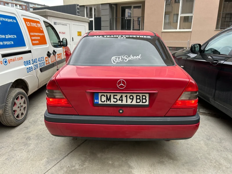 Mercedes-Benz C 220, снимка 4 - Автомобили и джипове - 48300790