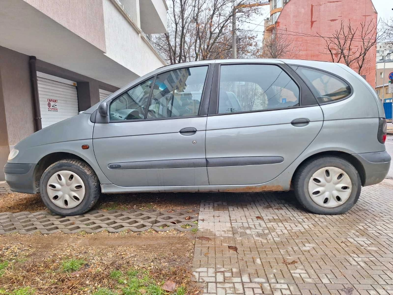 Renault Scenic van, снимка 6 - Автомобили и джипове - 48381599