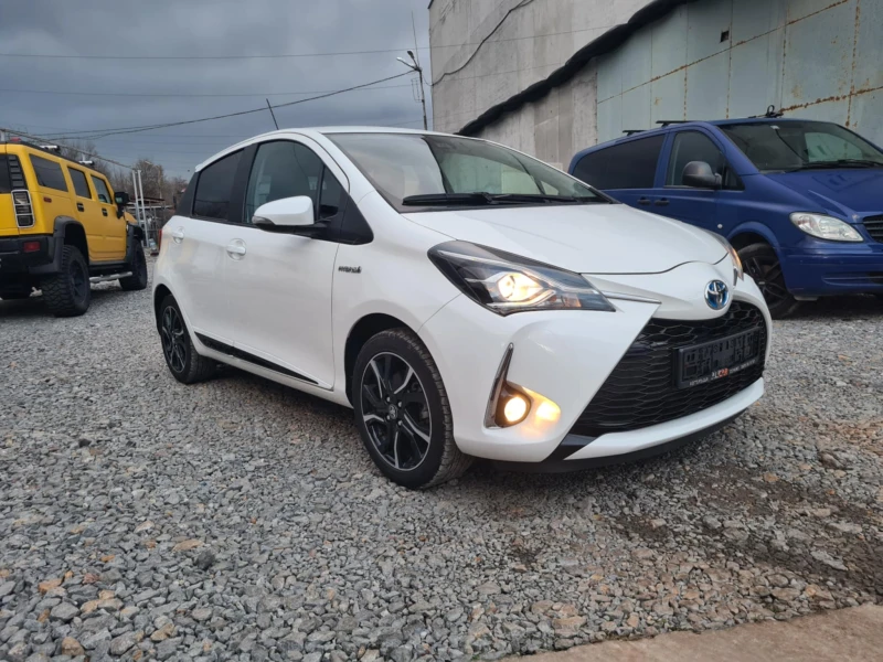 Toyota Yaris Hibrid, снимка 1 - Автомобили и джипове - 48887522