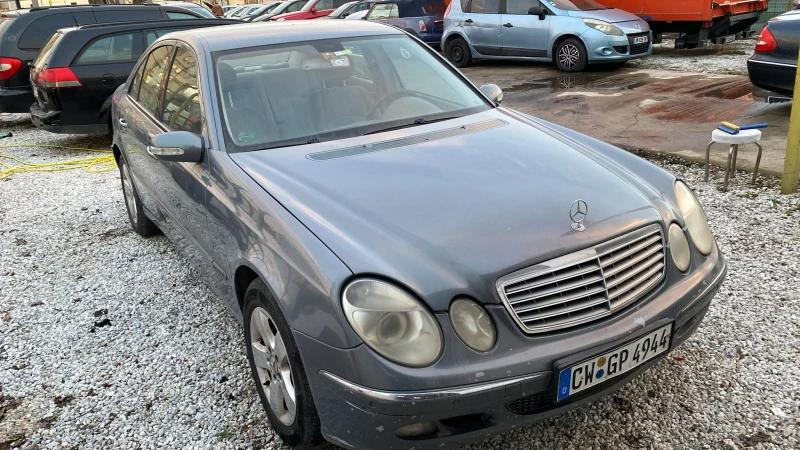 Mercedes-Benz E 280, снимка 3 - Автомобили и джипове - 49214453