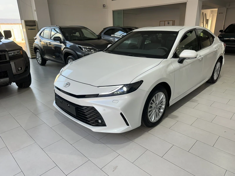 Toyota Camry EXECUTIVE, снимка 2 - Автомобили и джипове - 52090246