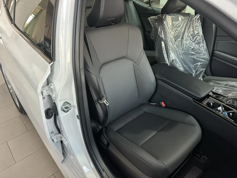 Toyota Camry EXECUTIVE, снимка 7 - Автомобили и джипове - 52090246