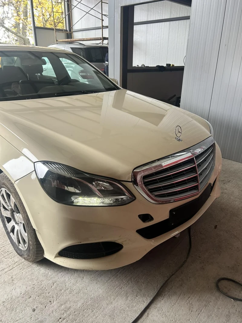Mercedes-Benz E 200 2.2 CDI, снимка 2 - Автомобили и джипове - 52330658
