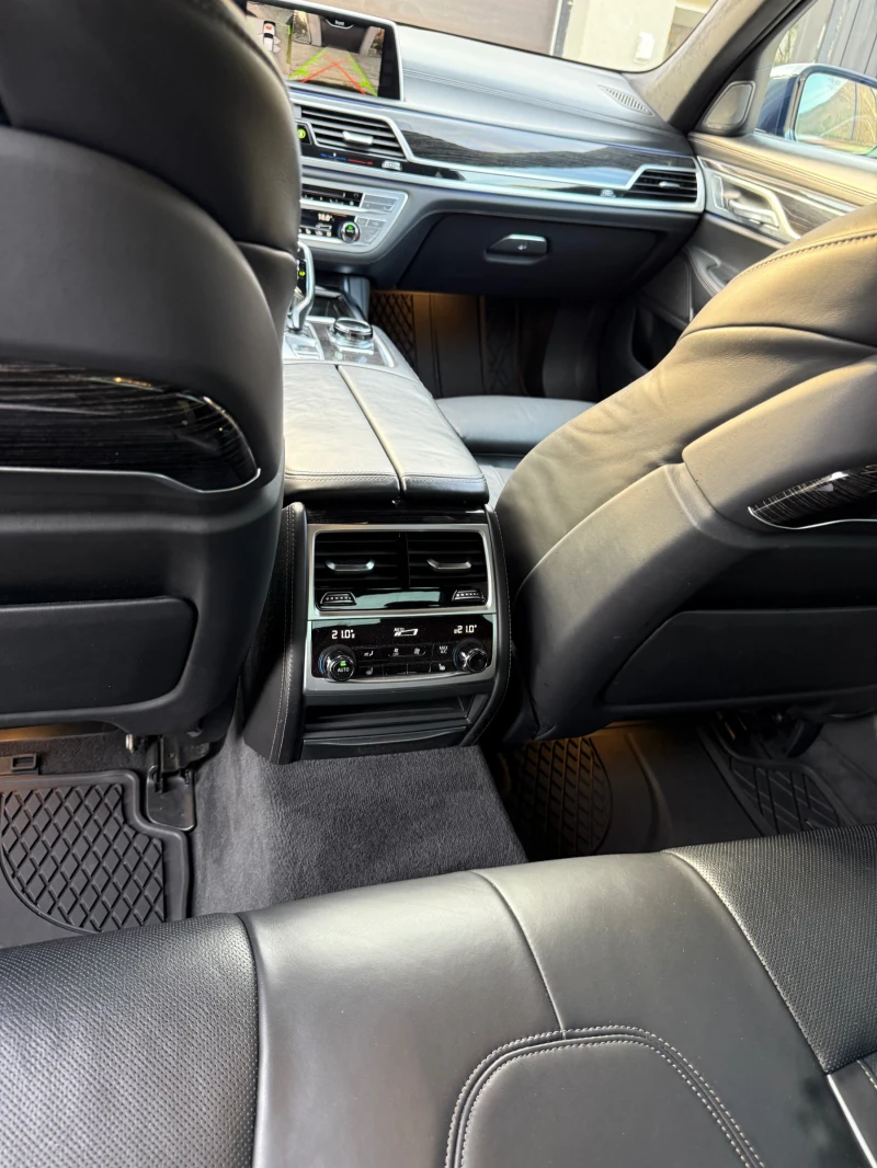 BMW 750 G12 X DRIVE , снимка 7 - Автомобили и джипове - 52722282