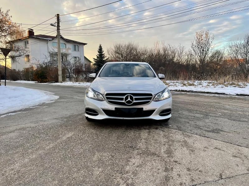 Mercedes-Benz E 220 W212 face om651 AVANGARDE седан чер таван, снимка 2 - Автомобили и джипове - 37649663