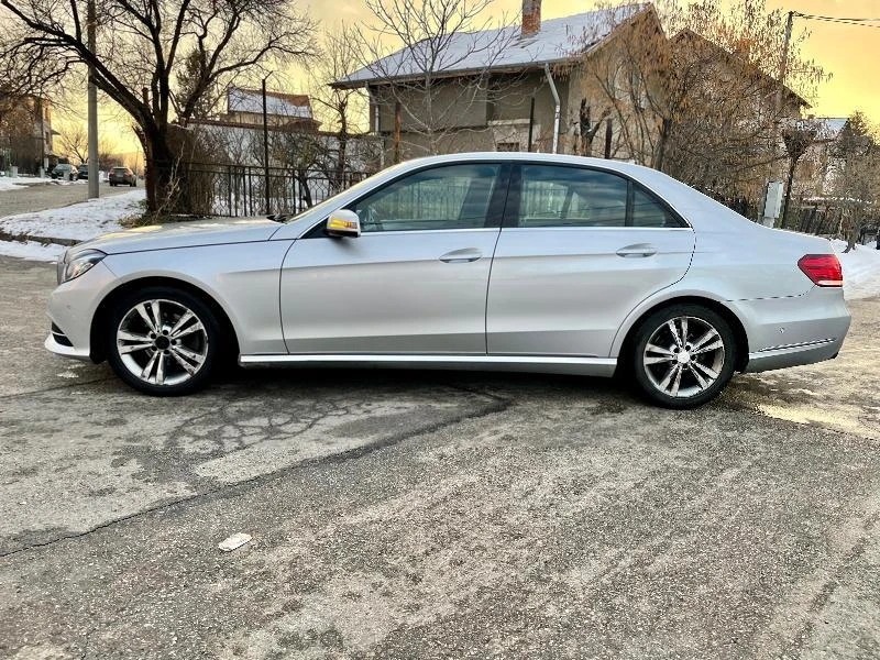 Mercedes-Benz E 220 W212 face om651 AVANGARDE седан чер таван, снимка 7 - Автомобили и джипове - 37649663