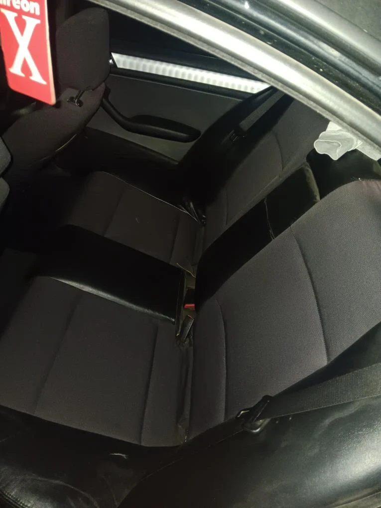 BMW 320 320d 150кс фейслифт, снимка 12 - Автомобили и джипове - 54229690