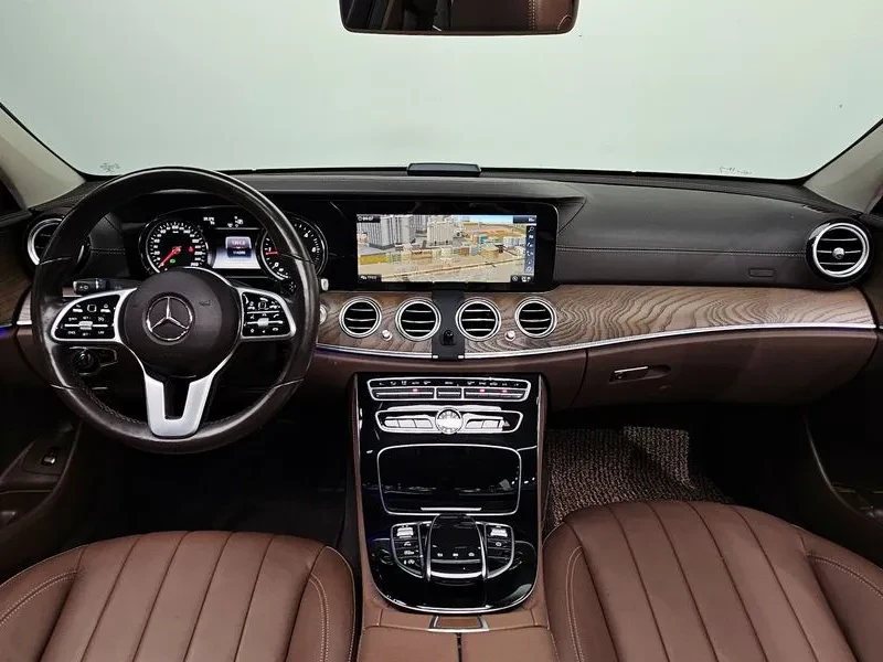 Mercedes-Benz E 200 - САМО 30% АВАНС, снимка 6 - Автомобили и джипове - 55569201