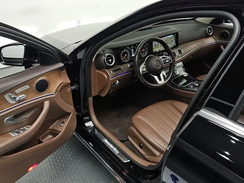 Mercedes-Benz E 200 - САМО 30% АВАНС, снимка 10 - Автомобили и джипове - 55569201