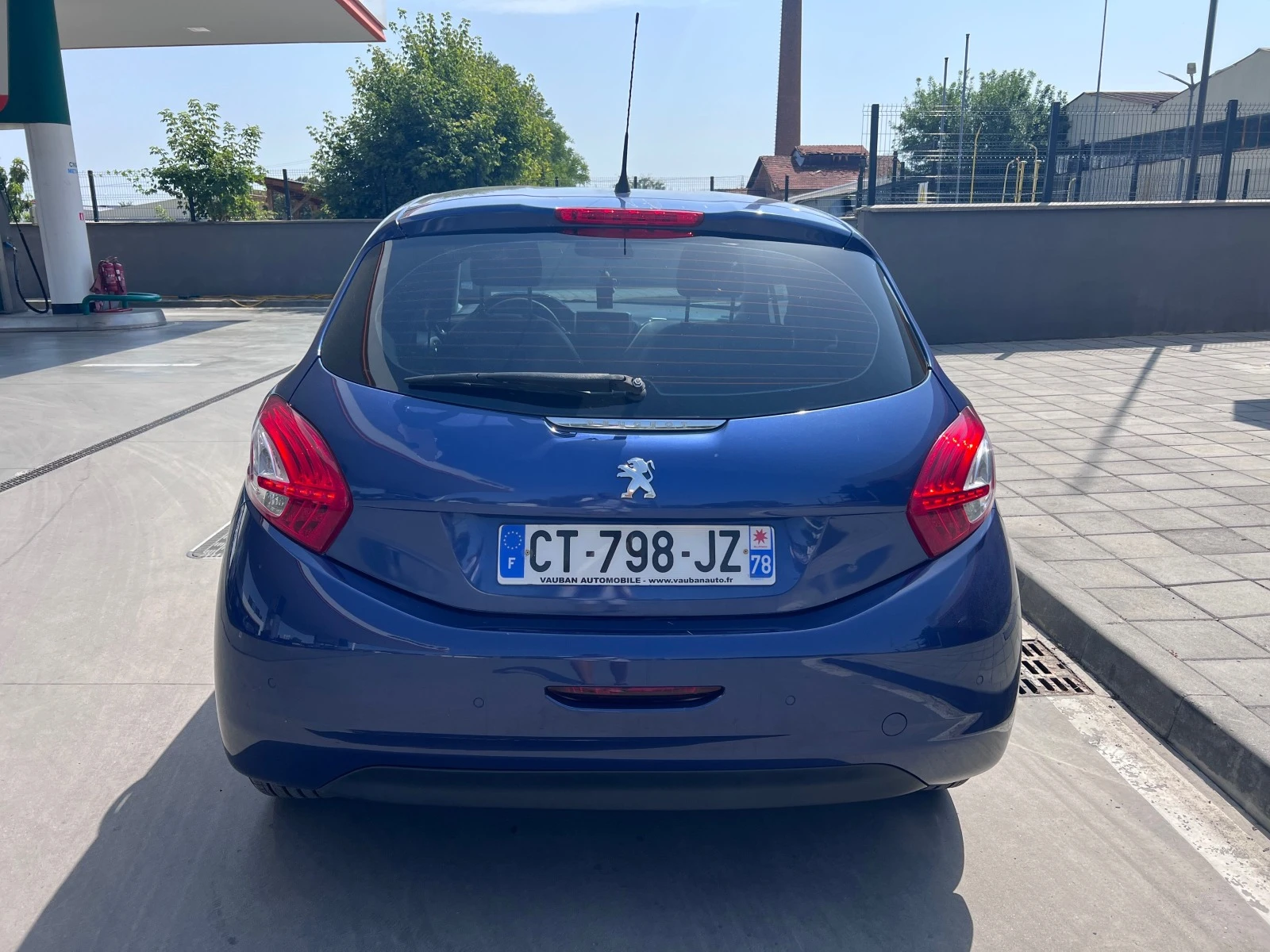 Peugeot 208 1.6 HDI real km - изображение 5