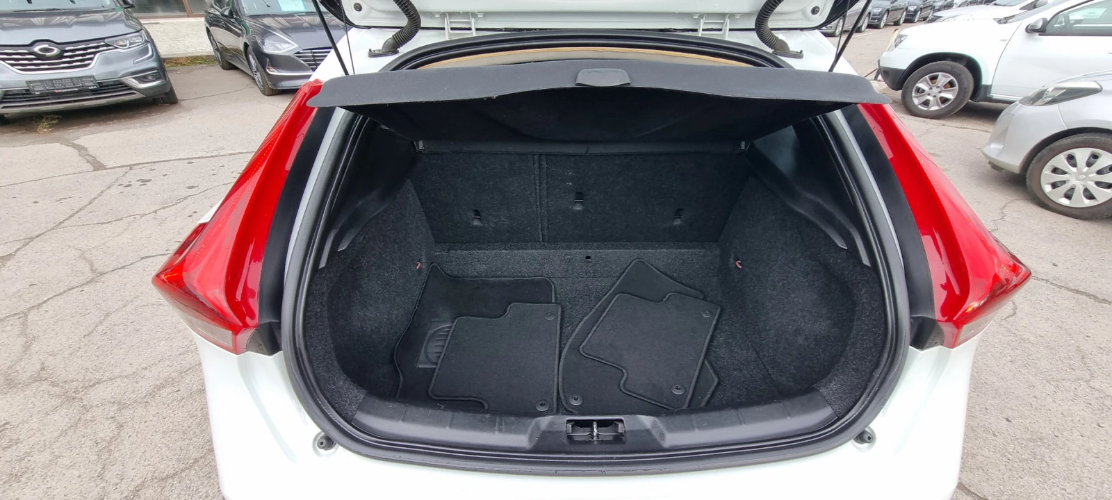 Volvo V40 Cross Country 1.6 D 114k.c UNIKAT ITALIA EURO 5B | Mobile.bg   15