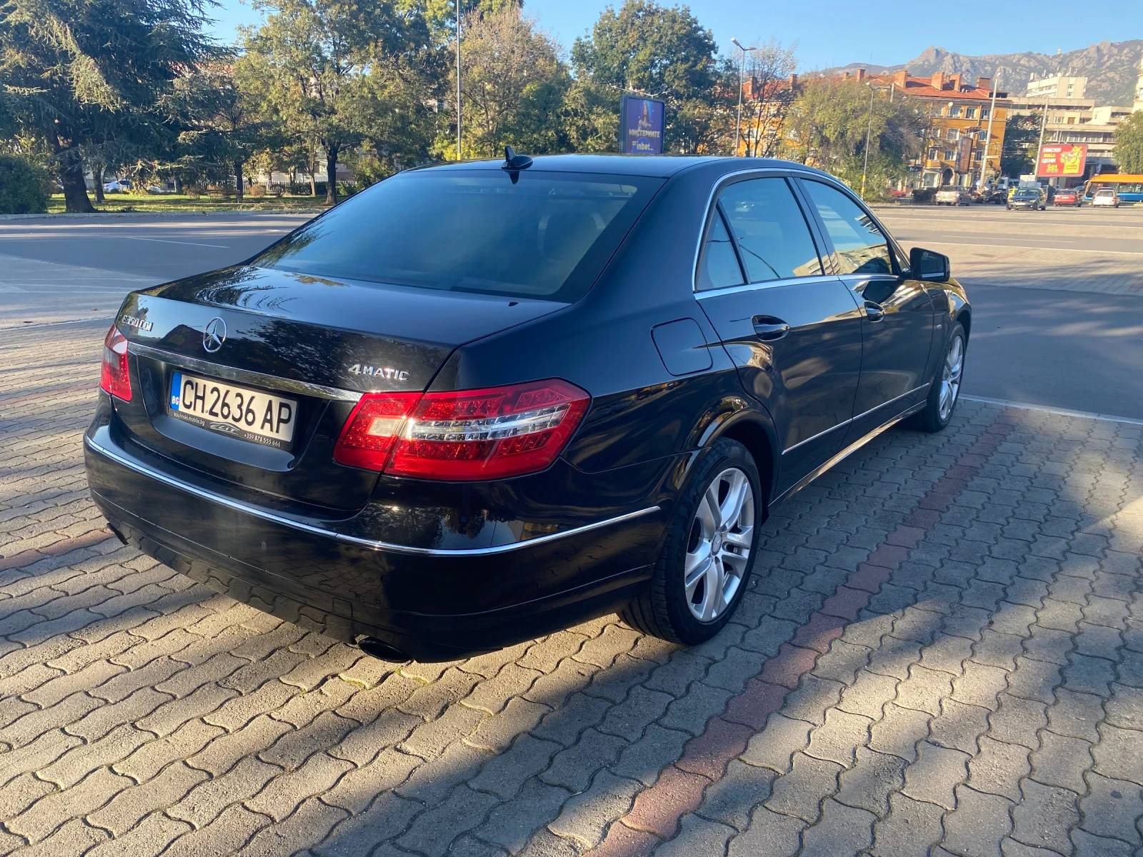 Mercedes-Benz E 350  - изображение 6