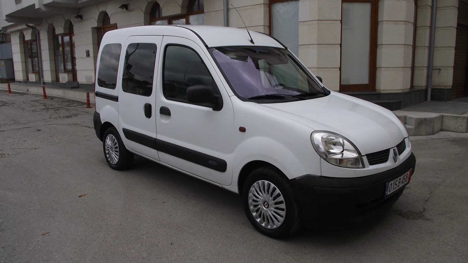 Renault Kangoo 1.5.d.82.k.c.4.100.k.m. - [1] 