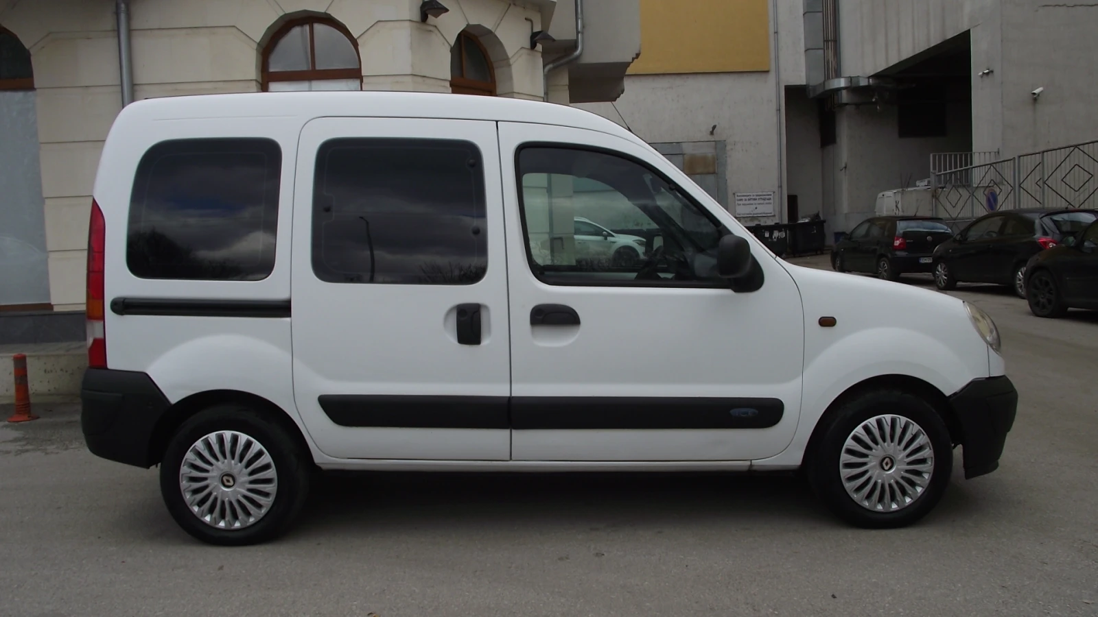 Renault Kangoo 1.5.d.82.k.c.4.100.k.m. - изображение 2